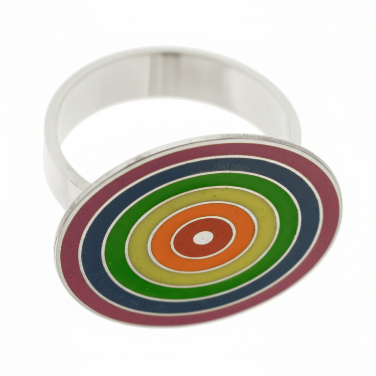 Anello in argento 925 con lastra circolare raffigurante i colori dell’arcobaleno. Linea LGBT. Un gioiello artigianale che celebra libertà e amore.