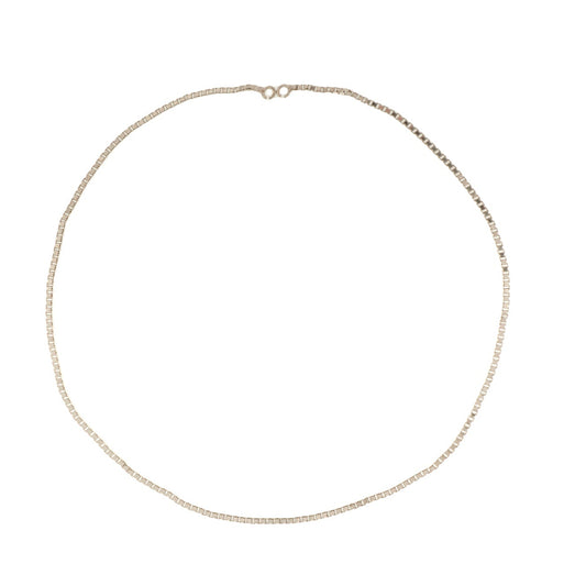 Bracciale saldato al polso realizzato nel nostro laboratorio orafo a Livorno, un’esperienza unica da vivere e portare sempre con sé
